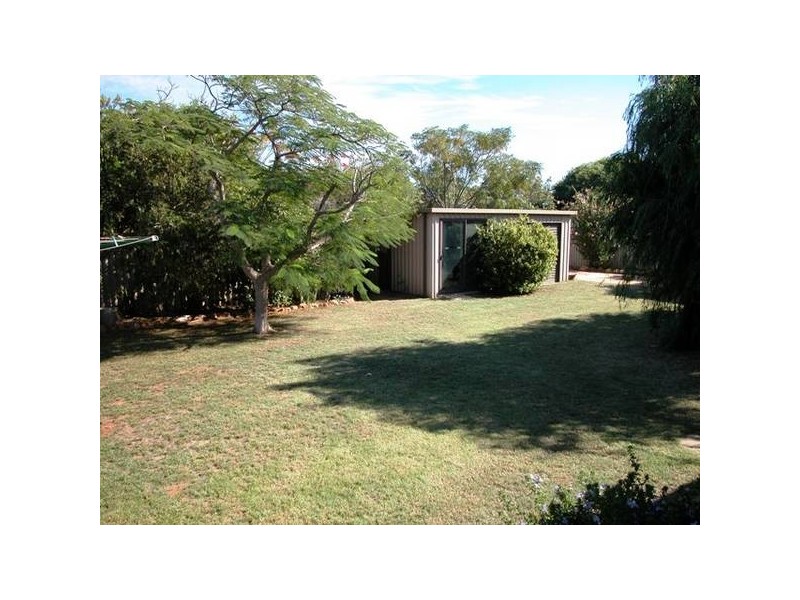 5 Alexander Drive, Glenfield WA 6532