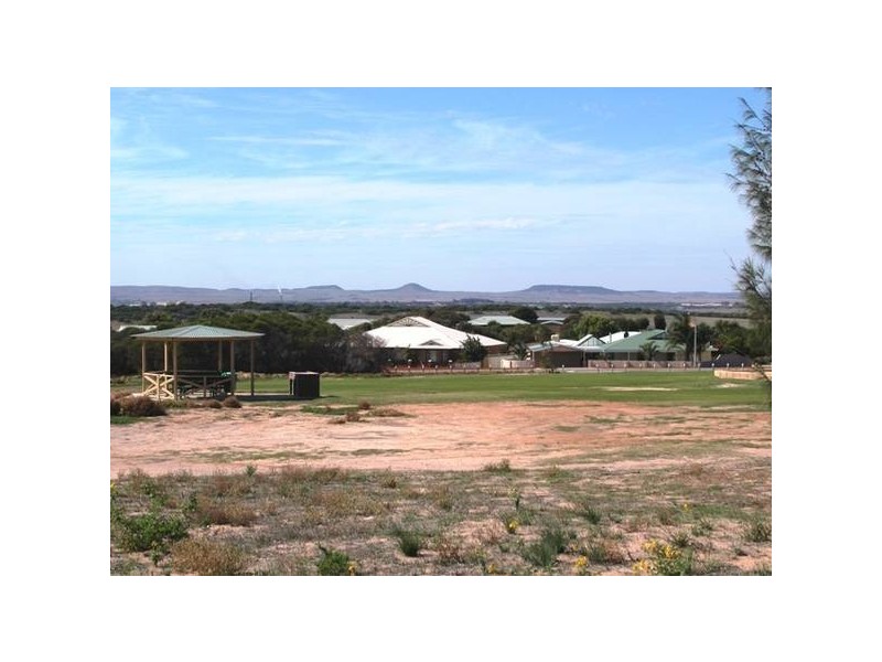 35 Jackson Loop, Wandina WA 6530