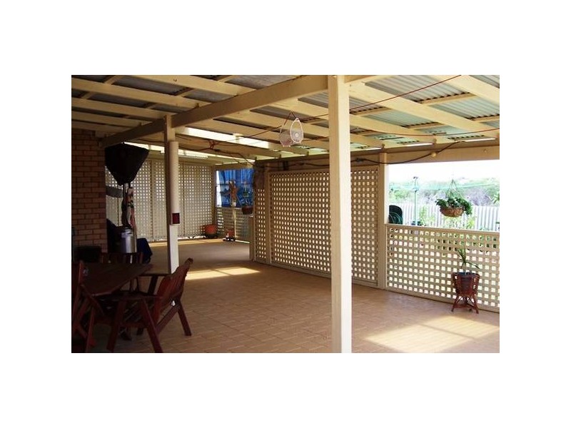 17 Roebuck Street, Mahomets Flats WA 6530