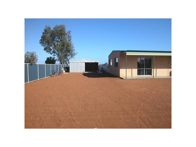 2 Hart Street, Utakarra WA 6530