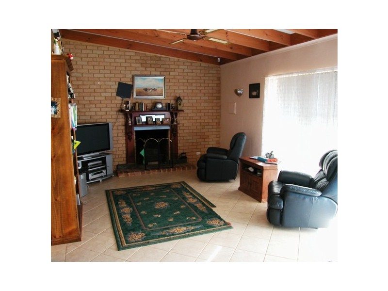 2 Hart Street, Utakarra WA 6530