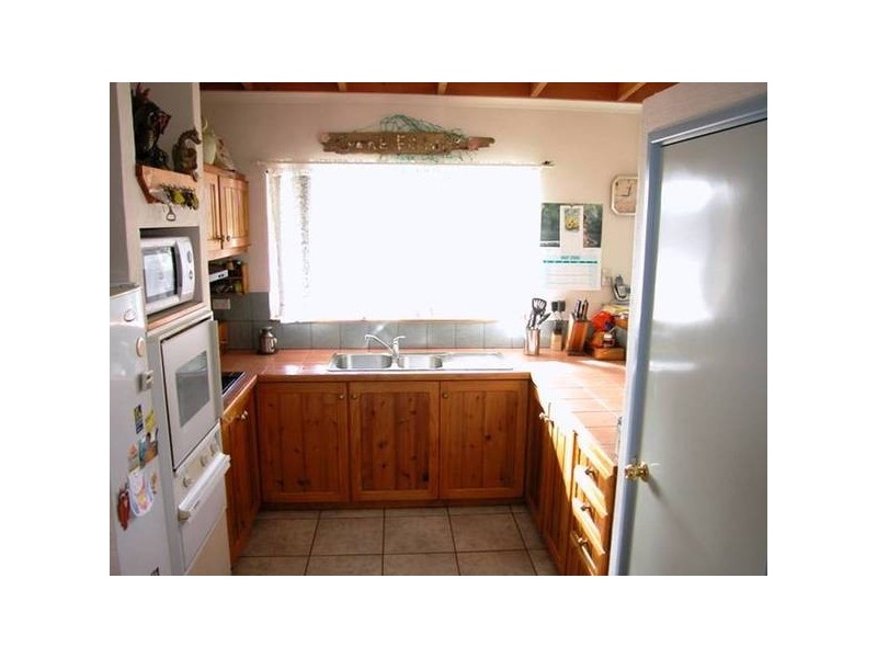 2 Hart Street, Utakarra WA 6530