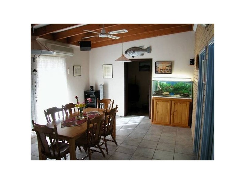 2 Hart Street, Utakarra WA 6530