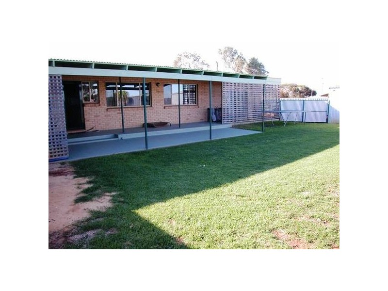 2 Hart Street, Utakarra WA 6530