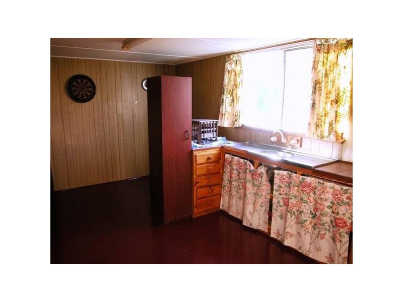 2 Hart Street, Utakarra WA 6530