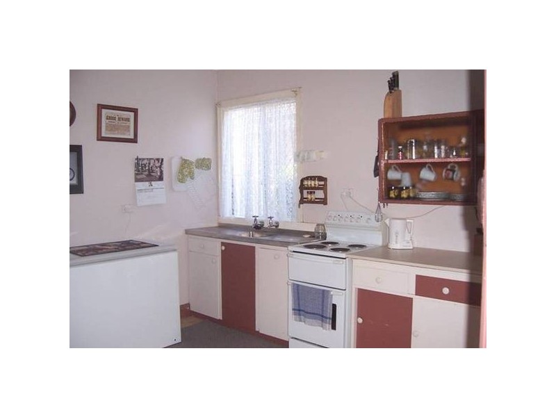 258 Sixth Street, Wonthella WA 6530