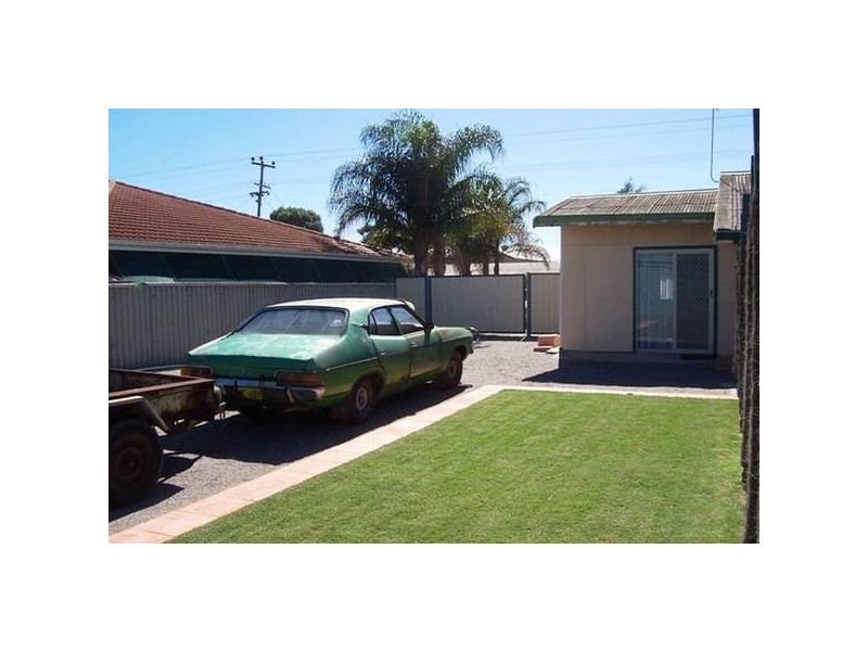 258 Sixth Street, Wonthella WA 6530