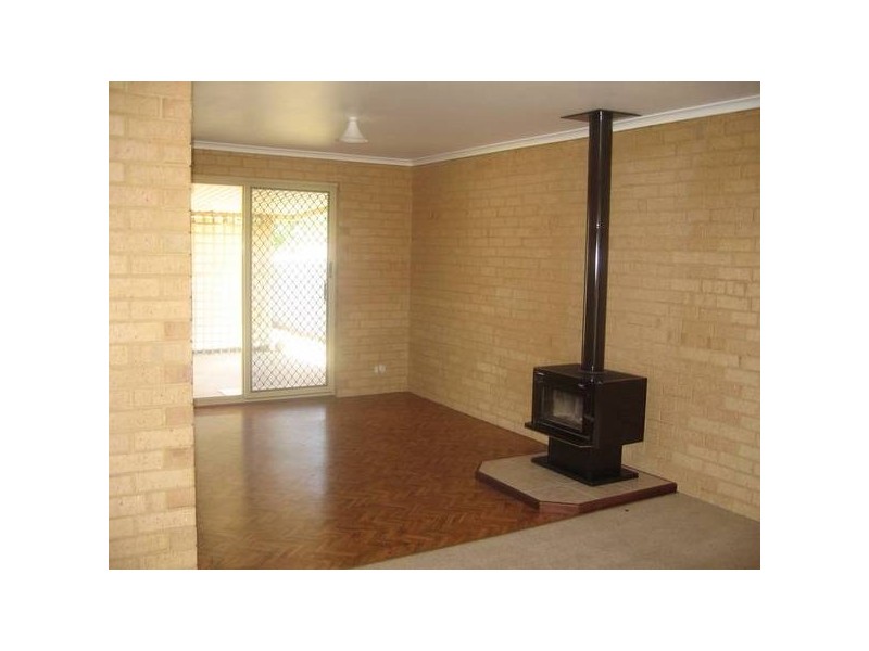 28 Kultown Drive, Glenfield WA 6532