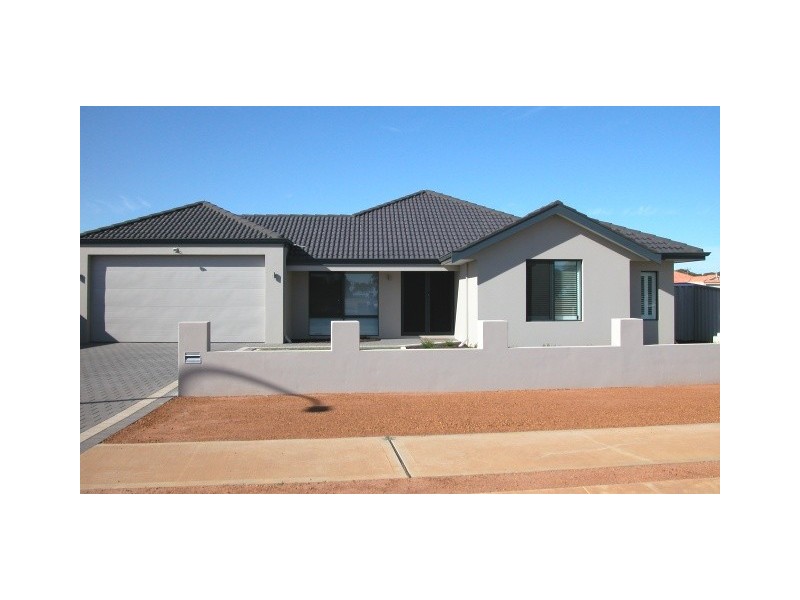 10 Edwin Crescent, Bluff Point WA 6530
