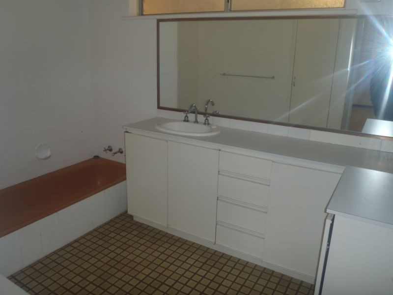 29 Simpson Street, Geraldton WA 6530