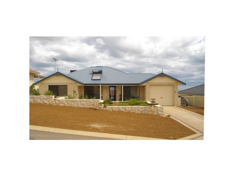 10 Basile Court, Wandina WA 6530