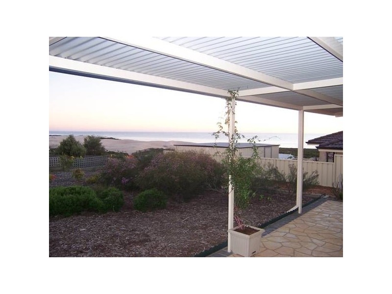 10 Basile Court, Wandina WA 6530