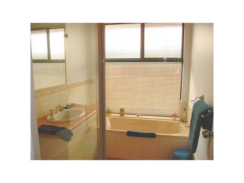 10 Basile Court, Wandina WA 6530