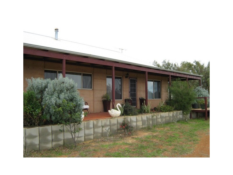 83 Company Road, Greenough WA 6532