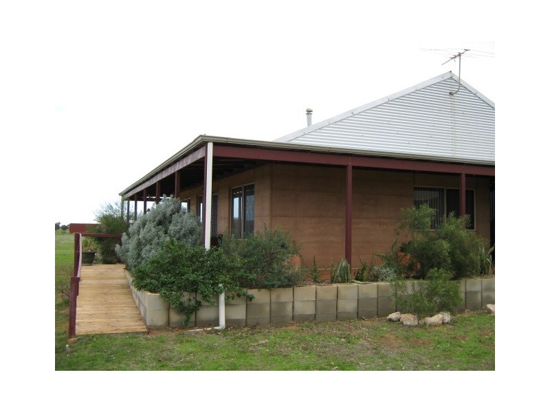 83 Company Road, Greenough WA 6532
