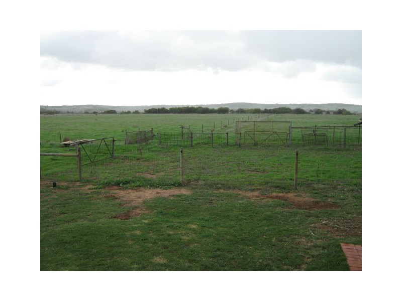 83 Company Road, Greenough WA 6532