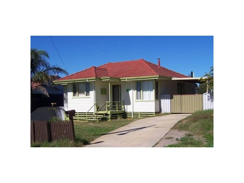 4 Hebe Street, Rangeway WA 6530