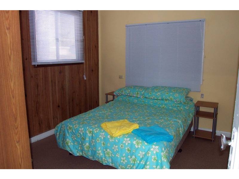 6 Surf Place, Drummond Cove WA 6532