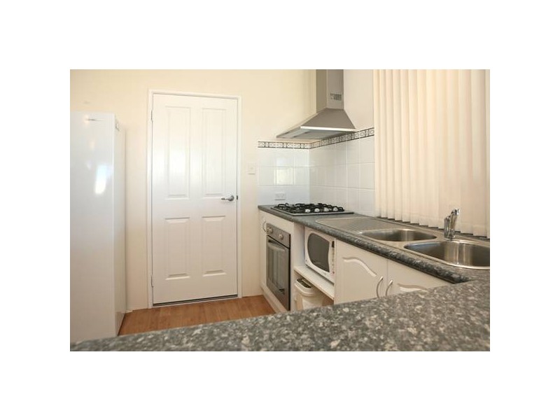 28 Reef Boulevard, Drummond Cove WA 6532