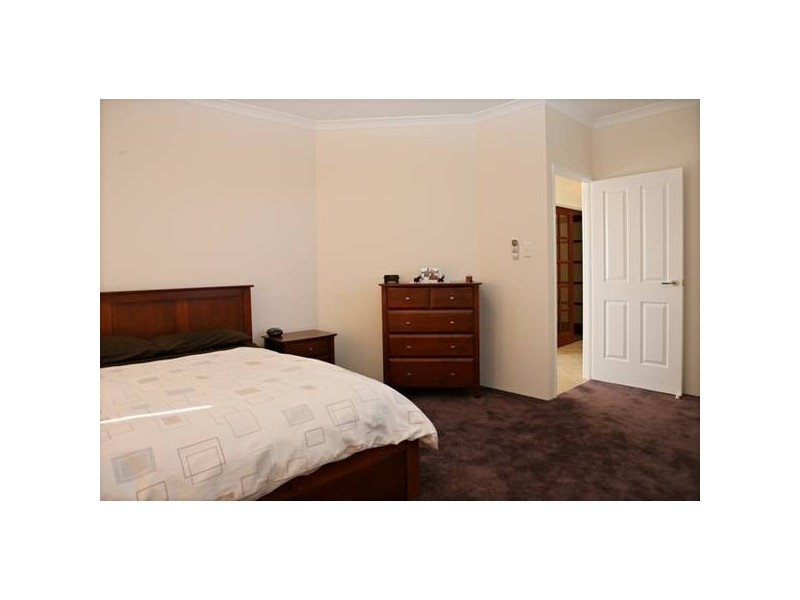 28 Reef Boulevard, Drummond Cove WA 6532