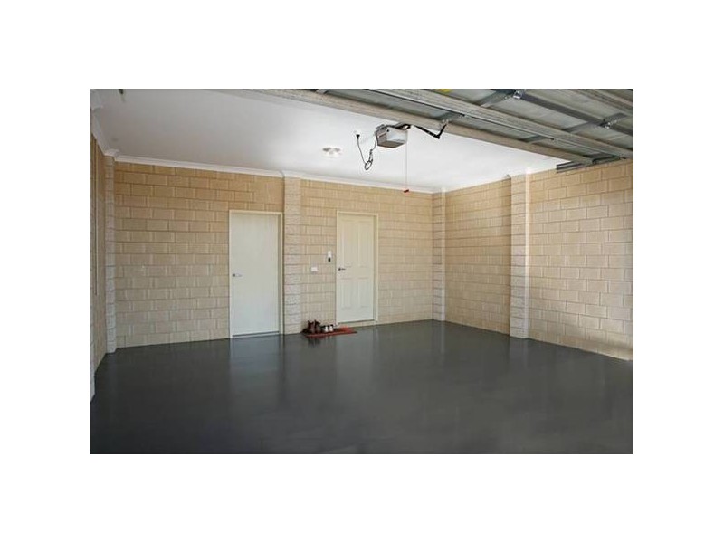 28 Reef Boulevard, Drummond Cove WA 6532