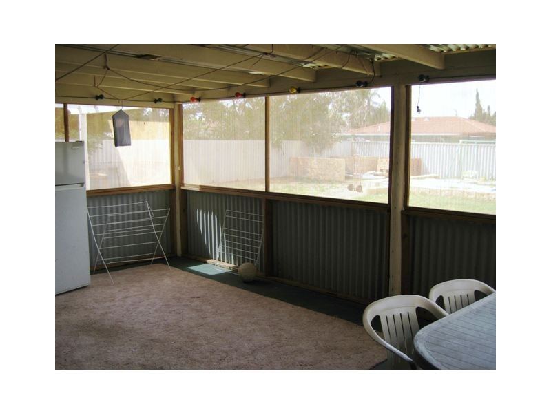 218 Chapman Valley Road, Waggrakine WA 6530