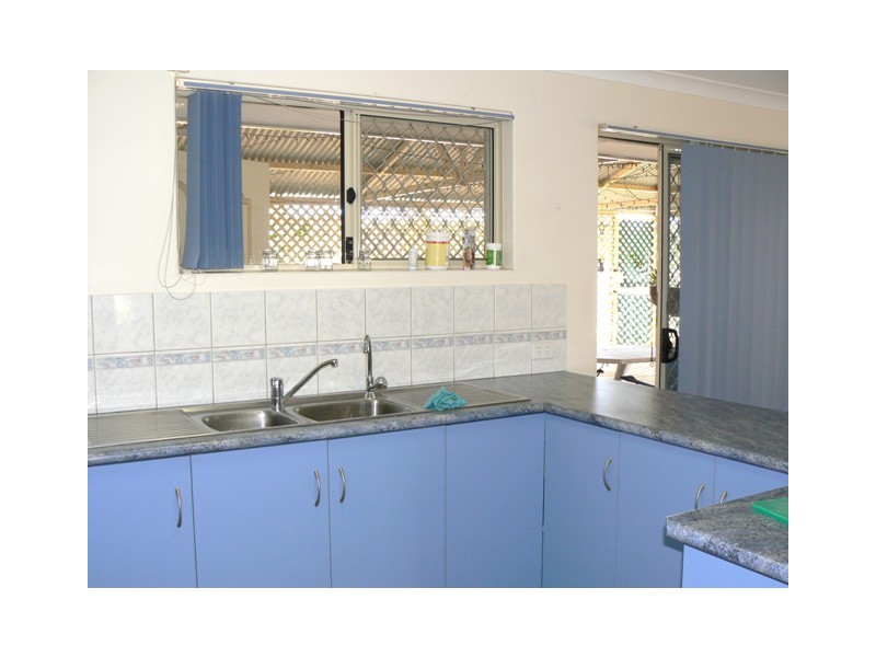 10 Stillwater Avenue, Drummond Cove WA 6532