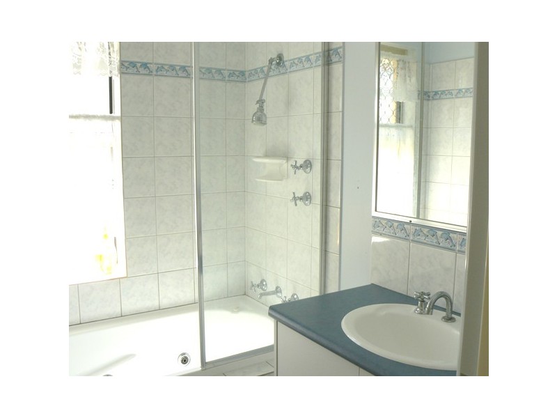 10 Stillwater Avenue, Drummond Cove WA 6532