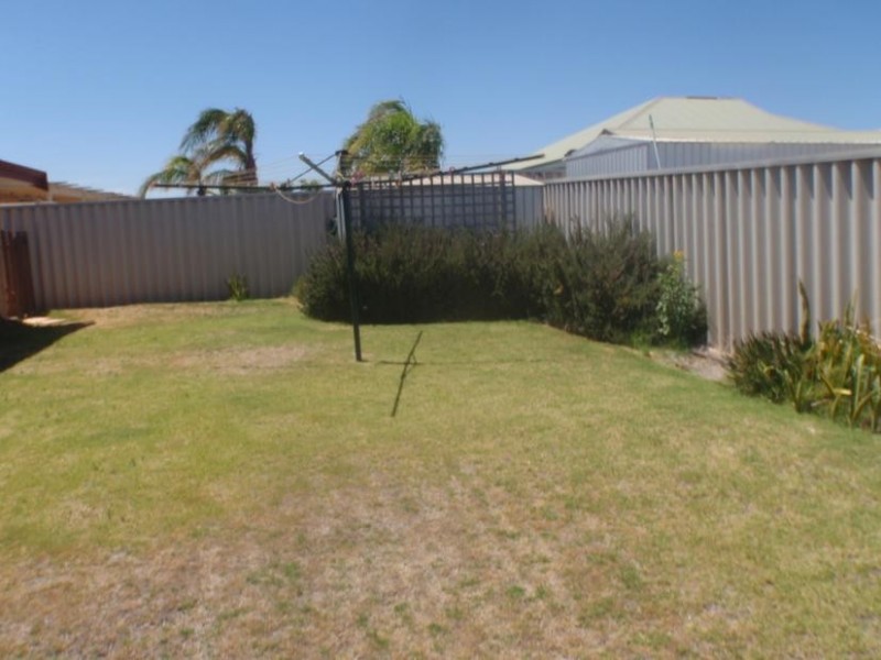 137 Glenfield Beach Drive, Glenfield WA 6532