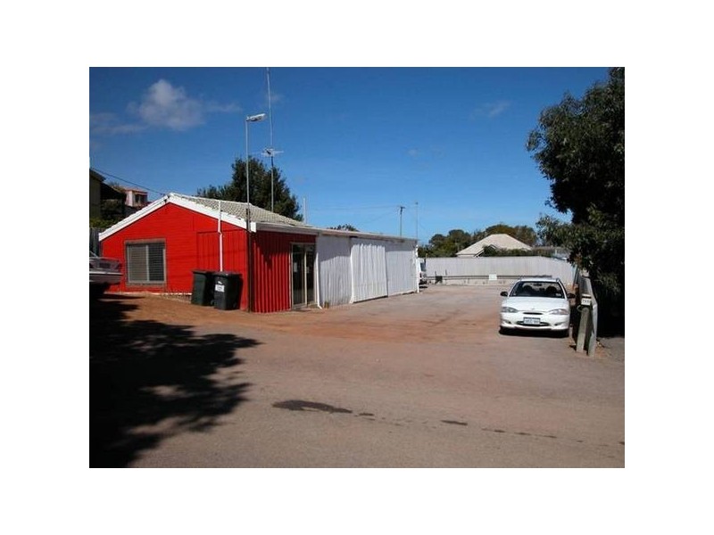 12 Lewis Street, Geraldton WA 6530