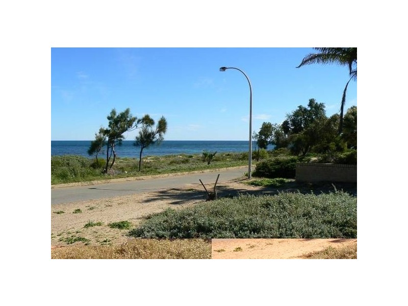 6 Kempton Street, Bluff Point WA 6530