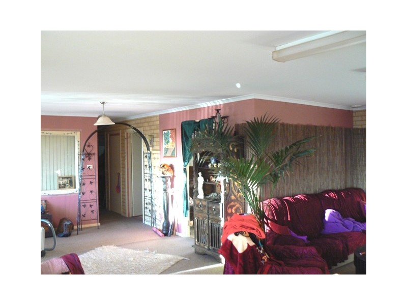 6 McDermott Avenue, Wandina WA 6530