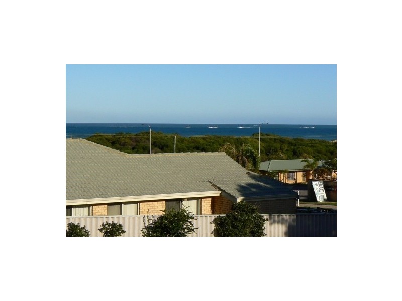 6 McDermott Avenue, Wandina WA 6530