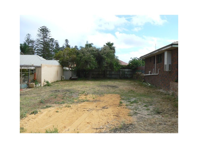 8 Alice Street, Geraldton WA 6530