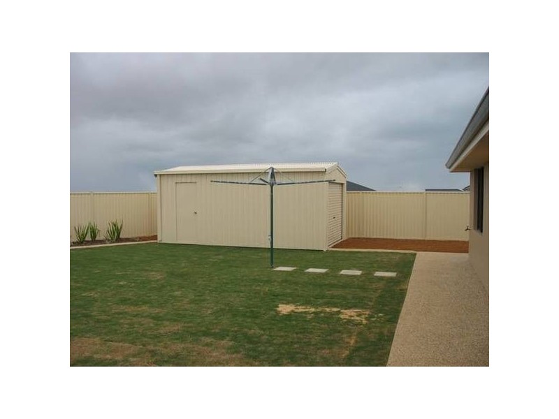 35 Ego Creek Loop, Waggrakine WA 6530
