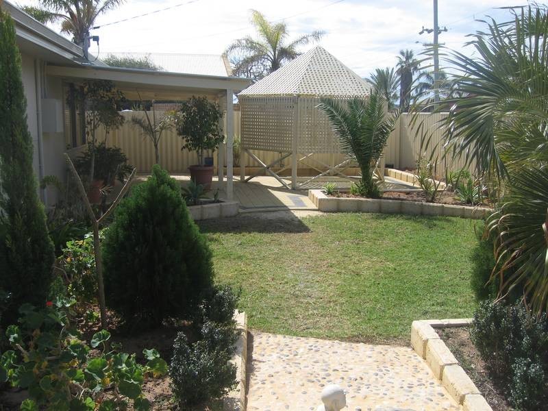 53 Hillview Drive, Drummond Cove WA 6532