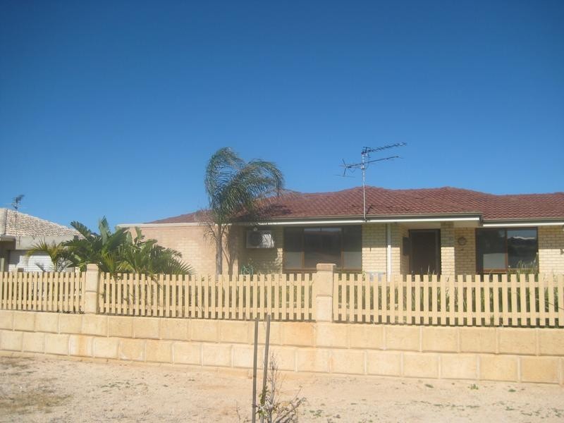28 EASTCOTT WAY, Tarcoola Beach WA 6530
