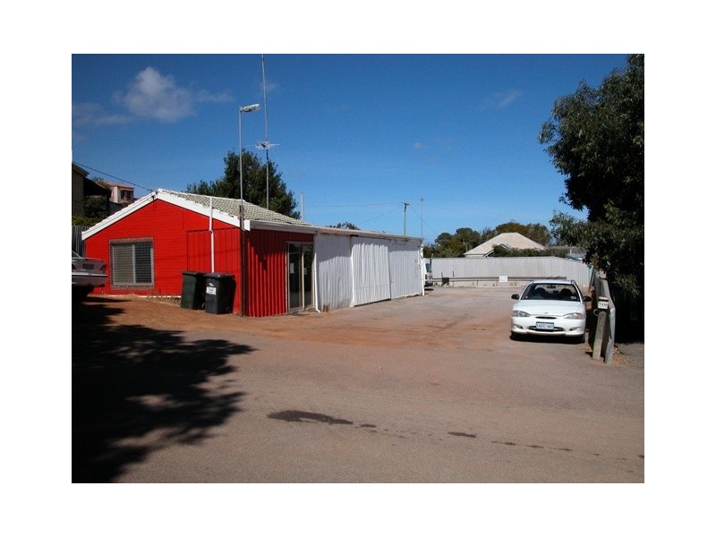 12 Lewis Street, Geraldton WA 6530