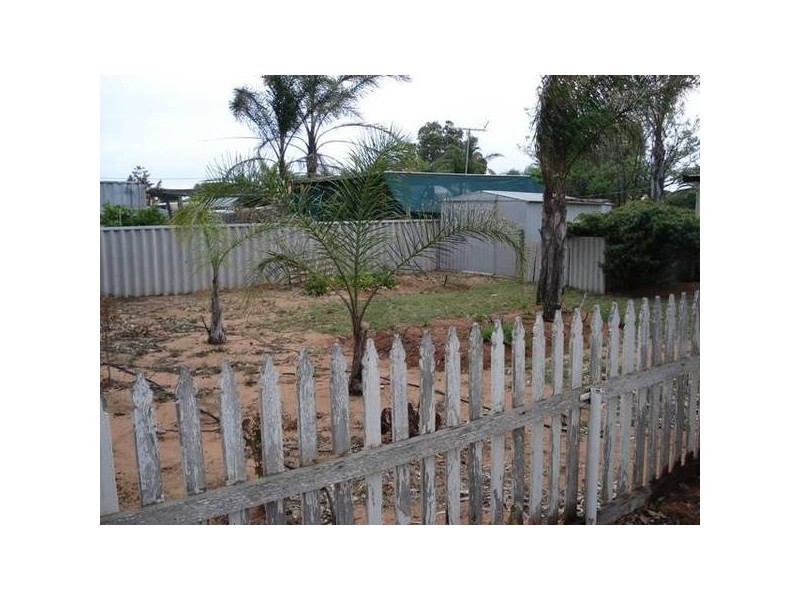 B/231 Second Street, Wonthella WA 6530