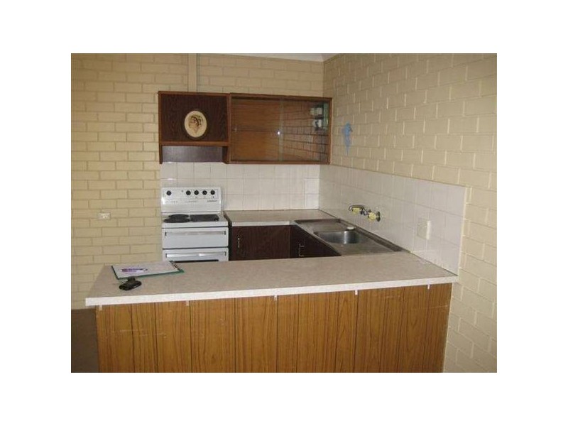 B/231 Second Street, Wonthella WA 6530