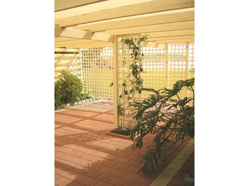 4 Lawson Place, Tarcoola Beach WA 6530