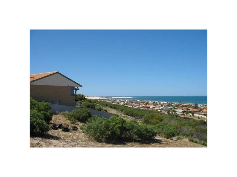 28 Barrett Drive, Wandina WA 6530