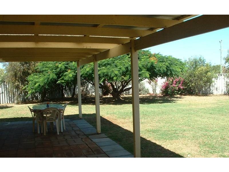 42 Seaview Boulevard, Wandina WA 6530