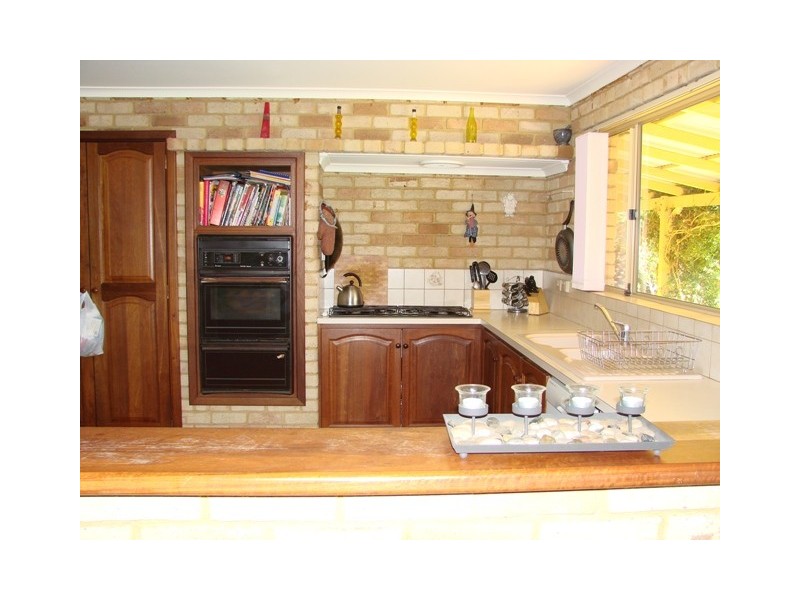 5 Sears Court, Moresby WA 6530