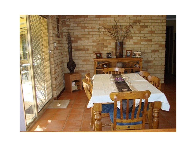 5 Sears Court, Moresby WA 6530