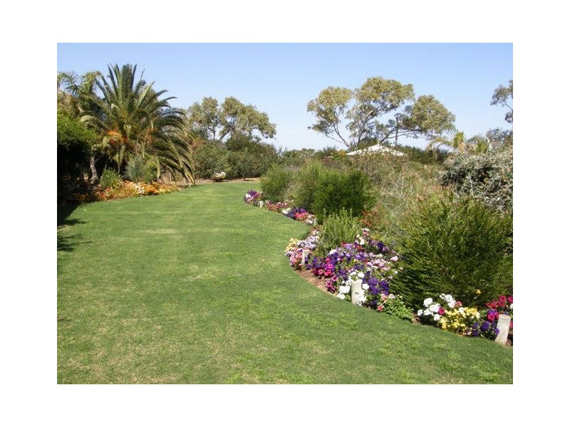5 Sears Court, Moresby WA 6530