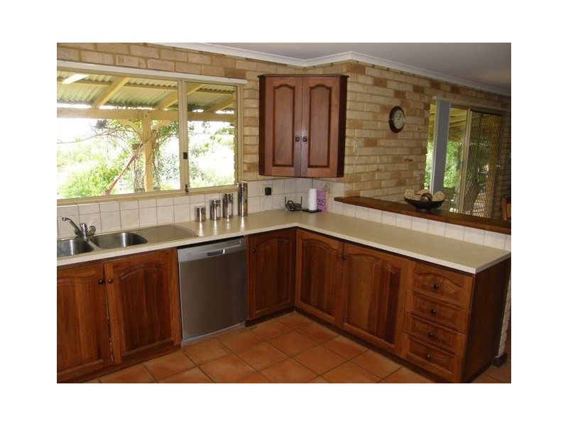 5 Sears Court, Moresby WA 6530
