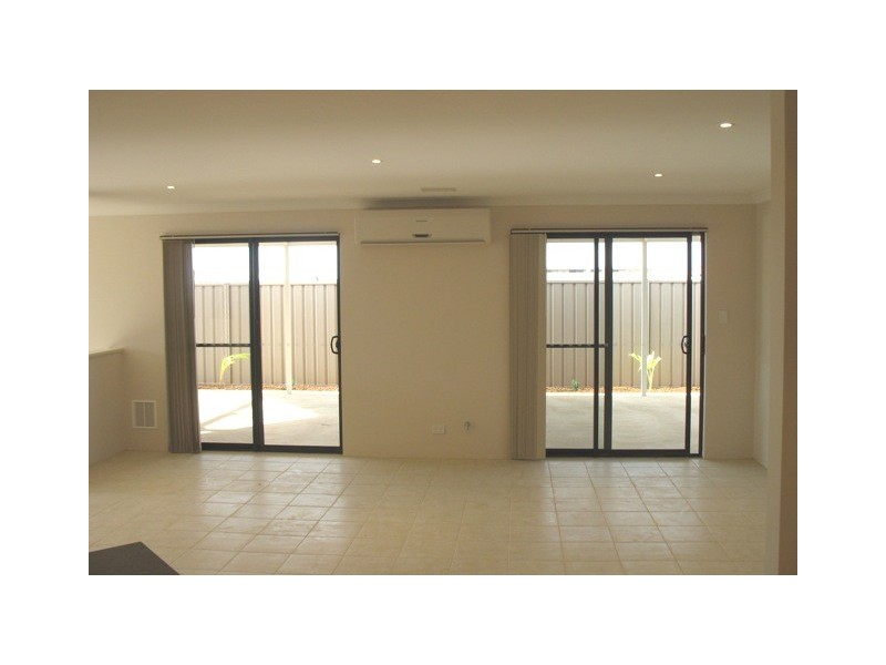 23 Awanui Street, Wandina WA 6530