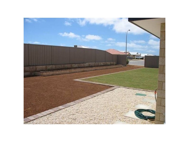 23 Awanui Street, Wandina WA 6530