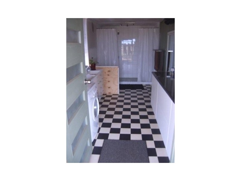 22 Eastlyn Drive, Deepdale WA 6532